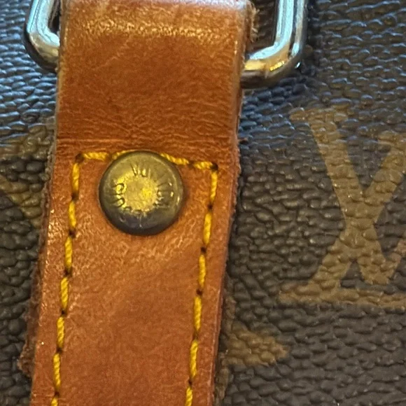 Louis Vuitton Keepall Bandouliere - Picture 7 of 16